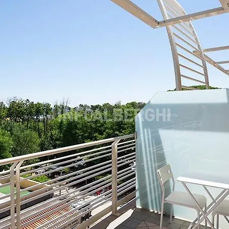 Amico Hotel 3*