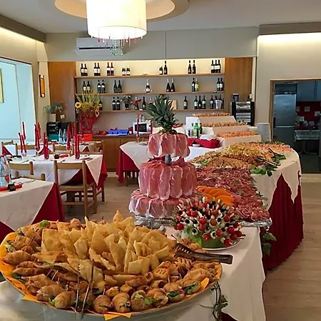 Amico Hotel 3*